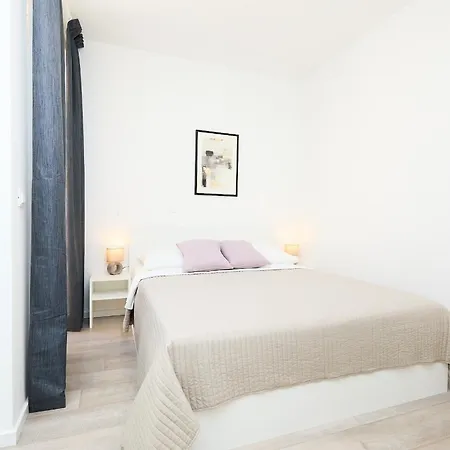 Hedera Estate Hedera A47 *